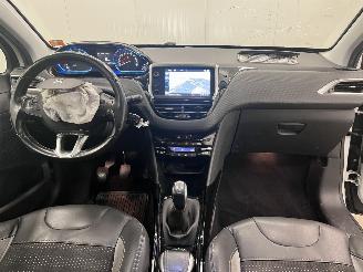 Peugeot 2008 1.2 PureTech Allure Panoramadak Navi Clima picture 12