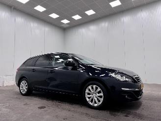 krockskadad bil auto Peugeot 308 SW 1.2 PureTech Style Navi Clima 2016/12