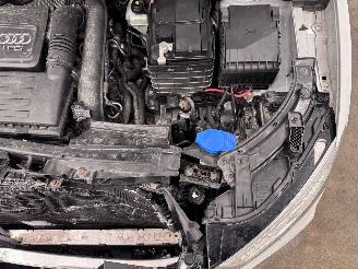 Audi Q3 1.4 TFSI S-Tronic S-Line Navi Clima picture 17