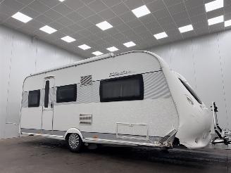 krockskadad bil caravan Hobby  495 UL De Luxe Easy Mover 2014/3