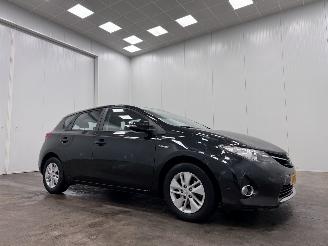 Schadeauto Toyota Auris 1.8 Hybrid Aspiration Clima 2013/4