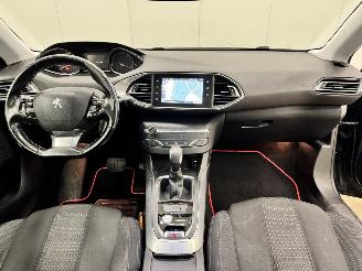 Peugeot 308 SW 1.2 Autom. Allure Navi Clima picture 12