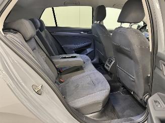 Volkswagen Golf 2.0 TDI Life 5-drs Navi Clima picture 10