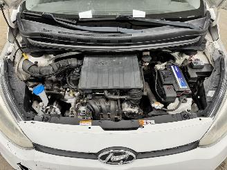 Hyundai I-10 1.0i i-Motion Comfort Airco picture 14