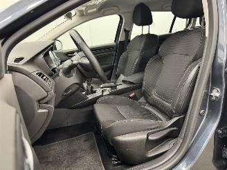 Renault Mégane Estate 1.2 TCe Zen Navi Clima picture 8