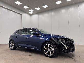 Damaged car Renault Mégane 1.2 TCe Bose Clima 2017/4