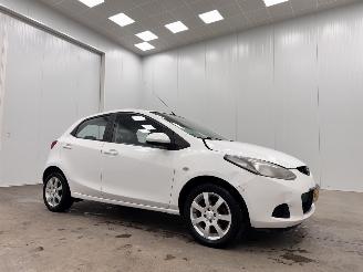krockskadad bil auto Mazda 2 1.3 S-VT Airco 2009/4
