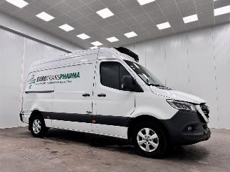krockskadad bil bedrijf Mercedes Sprinter 35 319CDI Autom. Carrier Koel/Vries Navi Clima 2023/1