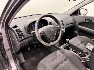 Hyundai I-30 1.4 i-Motion Business Airco picture 7