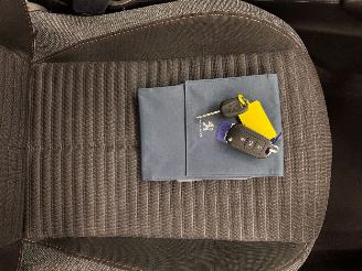 Peugeot 208 1.2 PureTech Active 5-drs Airco picture 13