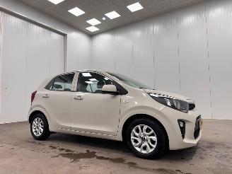 krockskadad bil auto Kia Picanto 1.0 MPI Comfort-Line Navi Airco 2018/10
