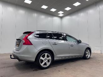 Volvo V-60 2.0T 149kw Autom. Summum Navi Clima picture 2