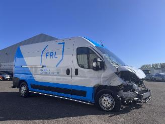 skadebil bedrijf Opel Movano 35 2.2D L3H2 Navi Clima 2024/5