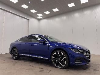 Vaurioauto  passenger cars Volkswagen Arteon 2.0 TSI R-Line Business+ Panoramadak Navi Clima 2024/1
