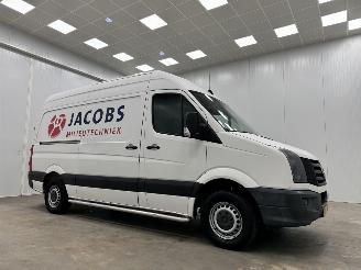damaged commercial vehicles Volkswagen Crafter 35 2.0 TDI L2H2 Airco 2015/10