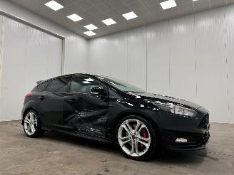 uszkodzony samochody osobowe Ford Focus 2.0 ST 5-drs Navi Clima 2017/6