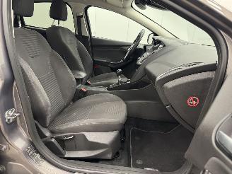 Ford Focus 1.5i Edition 5-drs Navi Clima picture 9