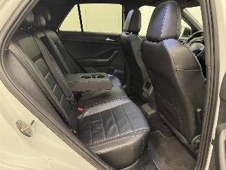 Volkswagen T-Roc 2.0 TSI 4Motion R Panoramadak Navi Clima picture 11