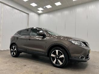 uszkodzony samochody osobowe Nissan Qashqai 1.2 Autom. N-Vision Navi Clima 2017/3