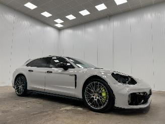Unfallwagen Porsche Panamera Sport Turismo 2.9 4 E-Hybrid Panoramadak 2023/4