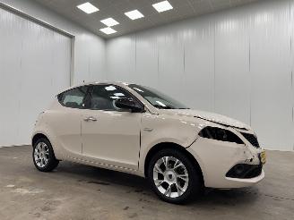 Auto incidentate Lancia Ypsilon 1.2 Opening Edition Navi Airco 2016/1