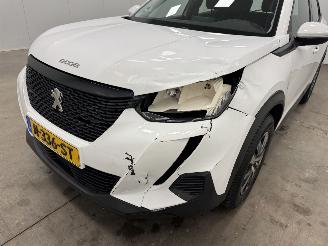 Peugeot 2008 1.2 PureTech Active Navi Clima picture 17