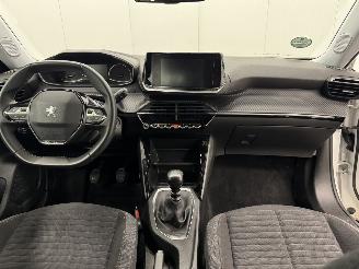 Peugeot 2008 1.2 PureTech Active Navi Clima picture 11