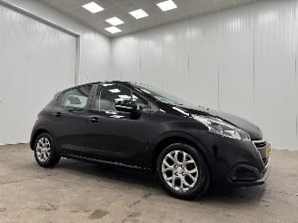 Avarii autoturisme Peugeot 208 1.2 PureTech Active 5-drs Navi Clima 2016/10