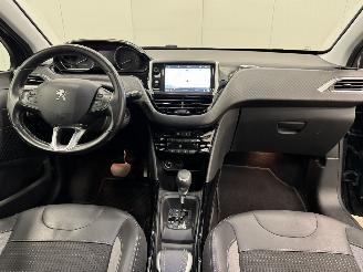 Peugeot 2008 1.2 Autom. Allure Panoramadak Navi Clima picture 12
