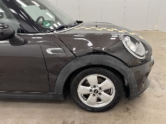 Mini Cooper 1.5 Cooper Airco picture 17