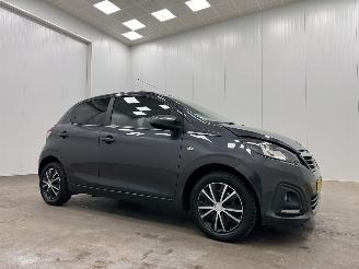 damaged passenger cars Peugeot 108 1.0 e-VTi Active 5-drs Airco 2019/10