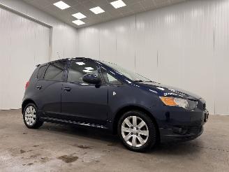 Unfallwagen Mitsubishi Colt 1.3 Edition 5-drs Airco 2013/1