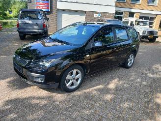 uszkodzony samochody osobowe Ford Focus Focus 2 Wagon Combi 1.8 16V (Q7DA) [92kW] 2008/1