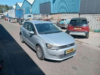 damaged passenger cars Volkswagen Polo Polo V (6R) Hatchback 1.4 16V (CGGB(Euro 5)) [63kW] 2010/3