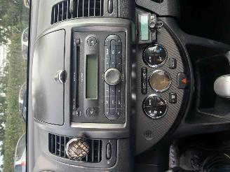 Nissan Note Note (E11) MPV 1.6 16V (HR16DE) [81kW] picture 8