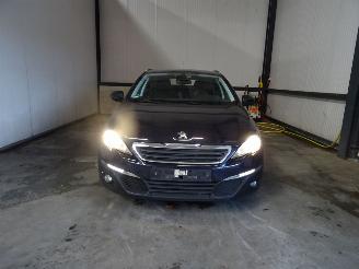 demontáž osobní automobily Peugeot 308 SW 1.6 BLEU HDI 2015/11