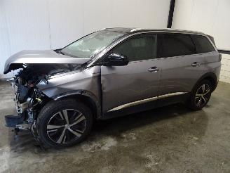 Peugeot 5008 2.0 HDI picture 3
