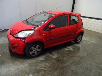 Uttjänta bilar auto Peugeot 107  2013/12