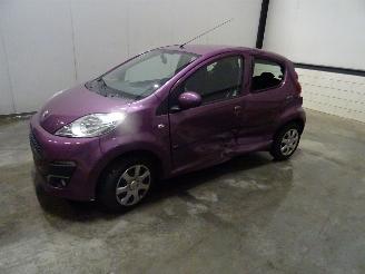 Peugeot 107 1.0 picture 4