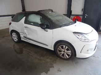 Citroën DS3 1.2 VTI CABRIO picture 3