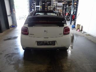 Citroën DS3 1.2 VTI CABRIO picture 4