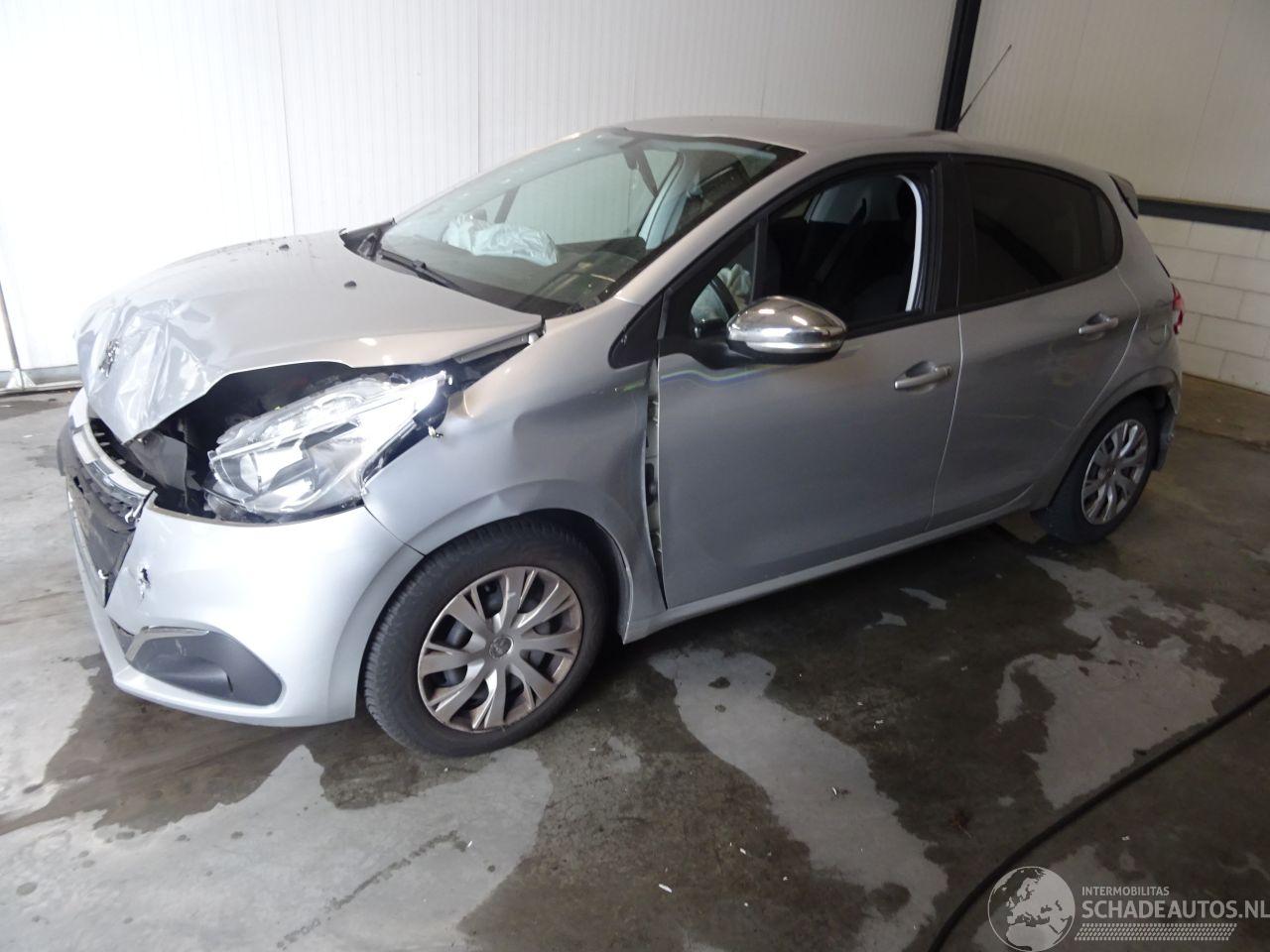 Peugeot 208 1.2 VTI