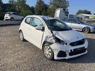 Peugeot 108 1.0 e-VTI Active picture 2