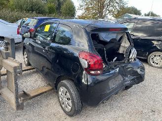 Peugeot 108 1.0 VTI picture 4