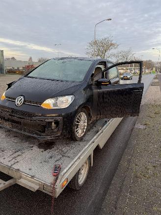 Vrakbiler auto Volkswagen Up! 1.0 mpi move up 2018/1