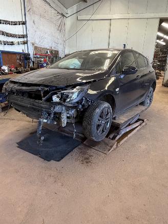 Démontage voiture Opel Astra Astra K 1.2 2020/1