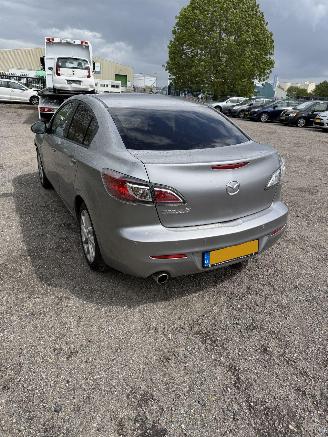 Mazda 3 1.6 navigator picture 4