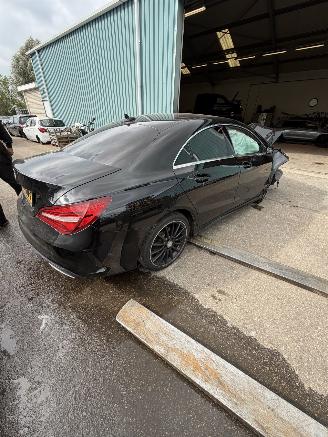 Mercedes Cla-klasse 180 benzine picture 3