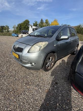 disassembly passenger cars Toyota Yaris 1.3 vvti 2006/1