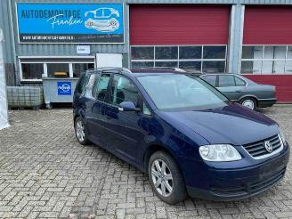 Volkswagen Touran  picture 1